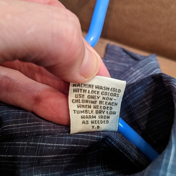 Batik Bay Men's Size Small Button Down Shirt NWT - Picture 6 of 7